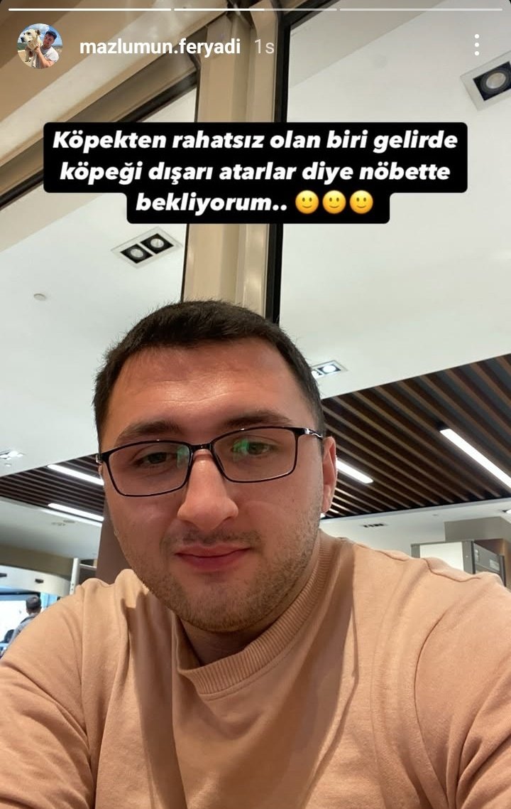 Bu işte bir terslik yok mu?
Eskiden itler nöbet beklerdi.
Şimdi ite nöbet tutuluyor.