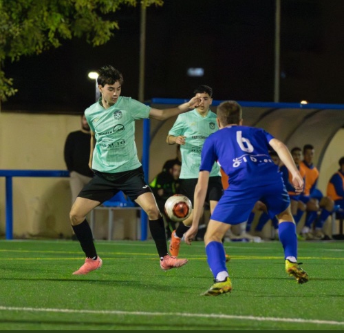 Nacional10x's tweet photo. Preferente Autonómica
Pablo Mora - 6 goles y tantas asistencias para este exquisito extremo zurdo de la EDMF Churra, que se confirma como una de las revelaciones del torneo, pichichi del cuadro verde y jugador franquicia. Excelentes números para un jugador que marca diferencias https://t.co/djnL5T5YC5