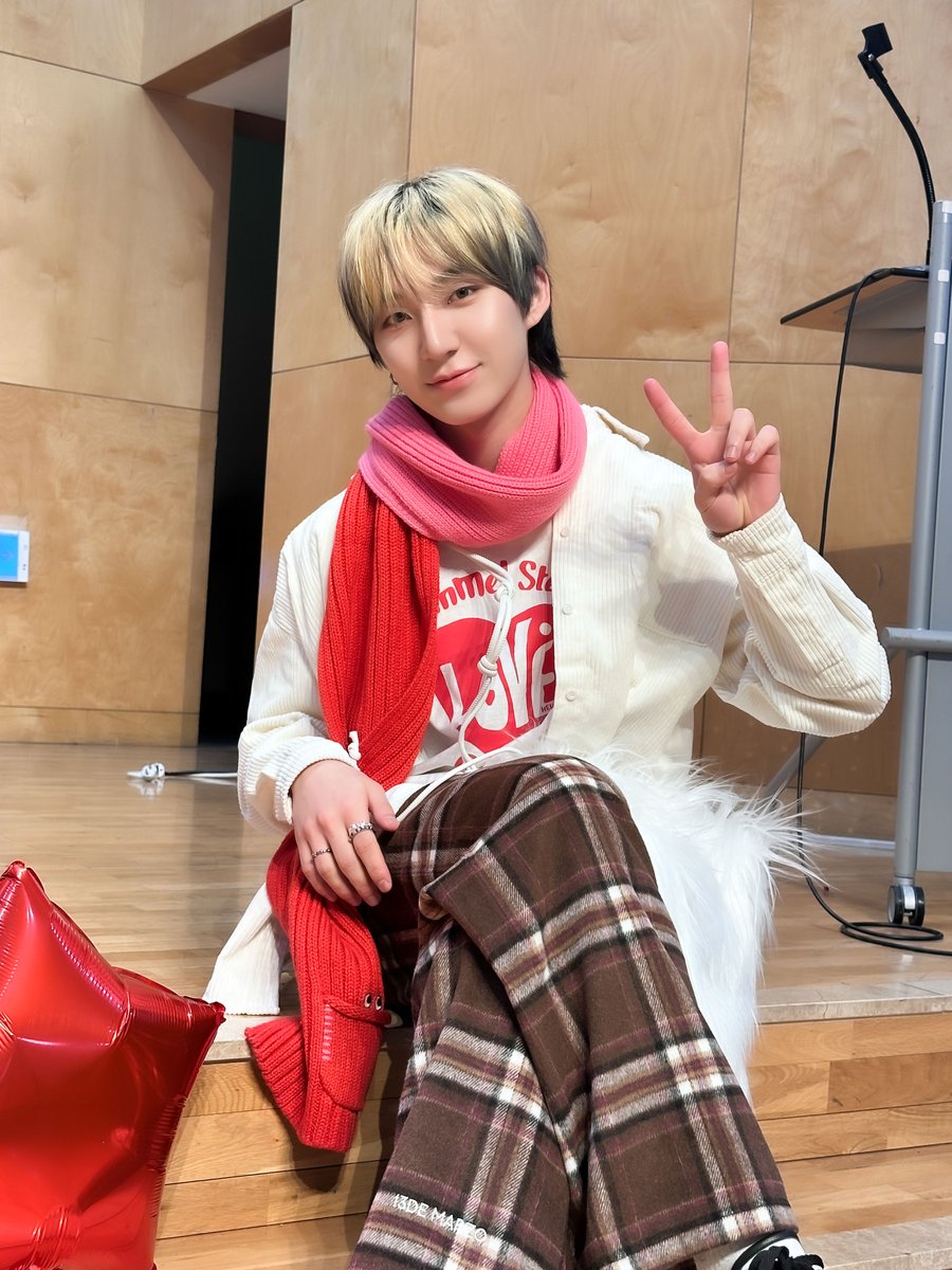 NOMAD_is_here's tweet photo. [#리버]  
어제도 즐거웠소 즐거운 한주 보내길 ~ 😏

#NOMAD #노매드
#RIVR #리버 https://t.co/Ez81XmCj22