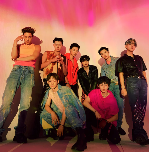 AboutMusicYT's tweet photo. Suho of EXO shares there will be a group fanmeeting soon, following Kai and Sehun discharge from military. https://t.co/ktxn2RNYVg