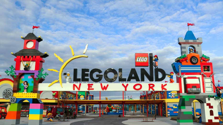 UVLtd's tweet image. In February 2024 Neil and Scott performed our first #Safety and #Engineering Leisure Industry audit in our 2024 programme.
The beautiful Warwick Castle.
Scott then delivered the first of the Merlin #EngineeringFundamentals Masterclasses at #LegolandFlorida and #LegolandNewYork…