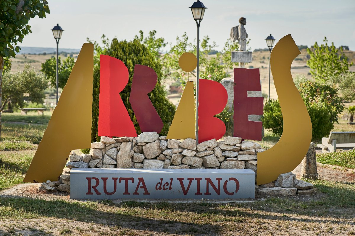 La Ruta del Vino Arribes es una de las experiencias turísticas más atractivas de Zamora: 180 km de cañones fluviales donde nacen los vinos más exquisitos de nuestra tierra, con Denominación de Origen Arribes del Duero 🏞️🍇🍷

Más información: rutadelvinoarribes.com