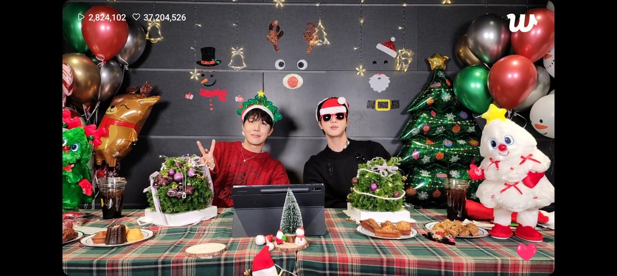 Natali_RUi's tweet photo. BASTAAA TAN BONITOS MIS 2SEOK 🤍 ES QUE CÓMO NO AMARLOS, LLORO ☃️💕🌲 https://t.co/ts6ioe9dJo