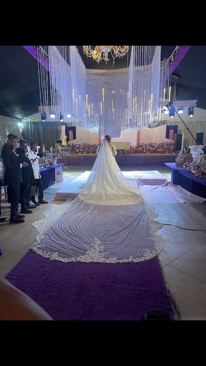 Temiilade_'s tweet photo. Like play,  they don marry me o 🤭 https://t.co/3FmDfsxqFK