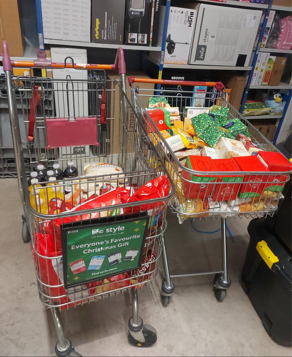 🎄 A huge THANK YOU to the incredible staff team at Argos in Sainsbury’s for once again supporting families with food collection this Christmas! 🎅

Your generosity and kindness will make a real difference to those who are unfortunately struggling this festive season. This