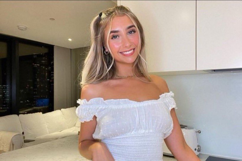 Santa Clause tweet media