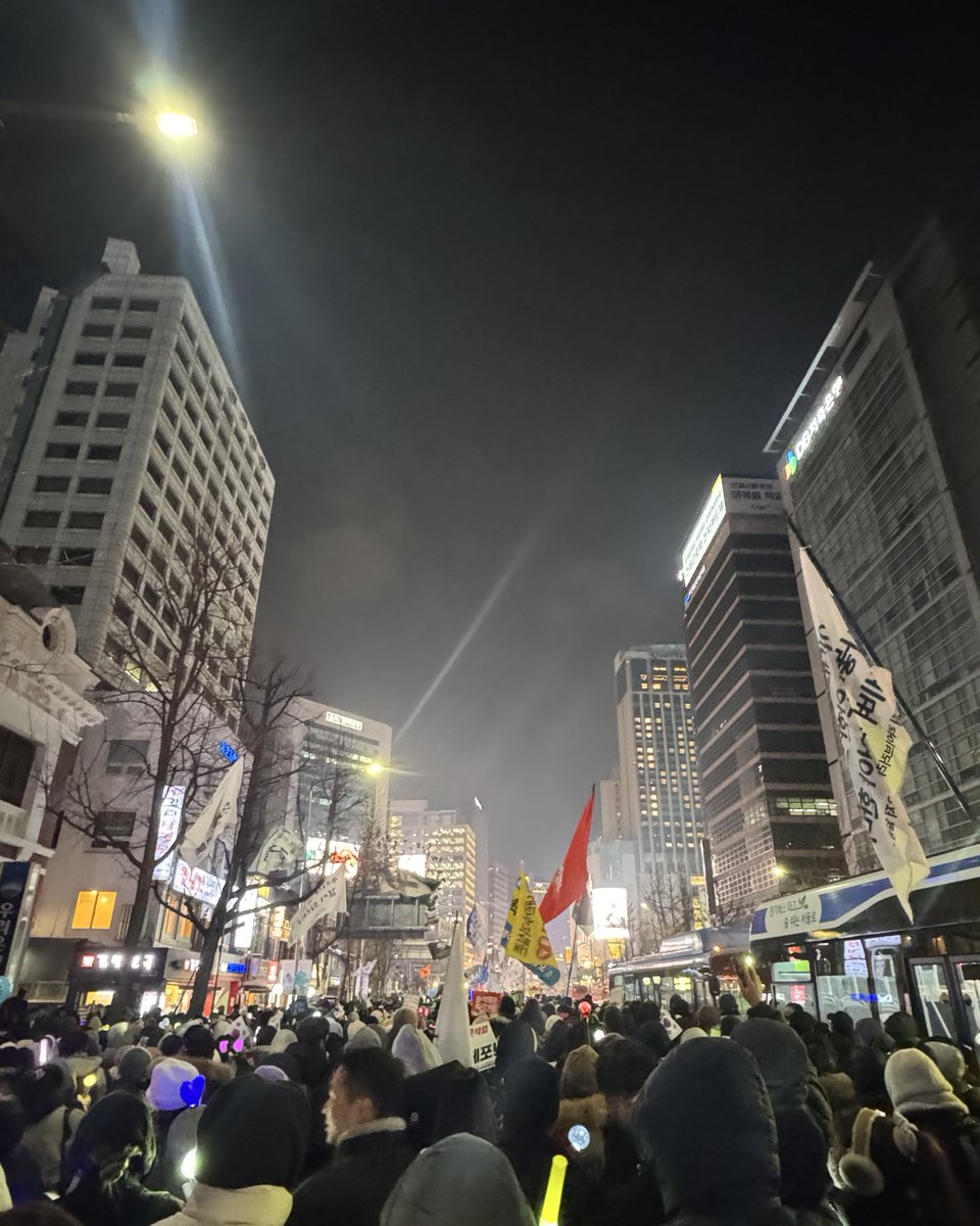 가드 tweet media
