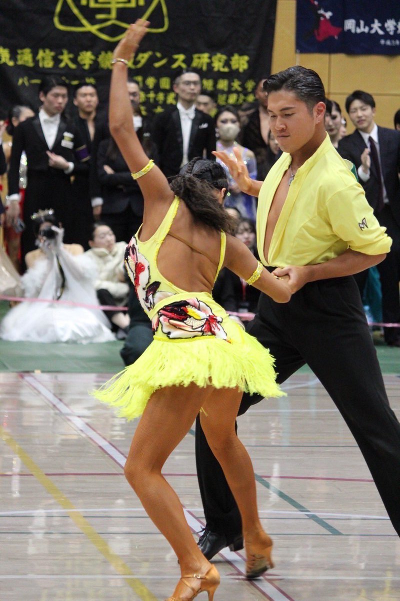 【シャドーパートナー募集】
名前:今井 彰祐
専攻:ラテン
身長:176cm
大会成績:22秋東部P優勝、23春ミニ優勝、23天野杯優勝、23冬全P優勝、24秋東都R優勝、24冬全C5位

勝ちを目指して一緒に頑張ってくれるパートナーを募集しています！余裕あればモダンもしたいです。よろしくお願いします！