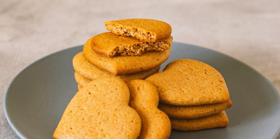 live_tanja's tweet photo. @foibekartano 

Pipareista tuoksuvat suosikki talviloma❄️🎄🍪 , ilosi😁, lapsuusmuistot❣️ ja vuosi loppuun odotus🎅🤶🎄.
#kotitalo2 #ilo #makeus #hyvänrlämän https://t.co/ypvUIcNQVS
