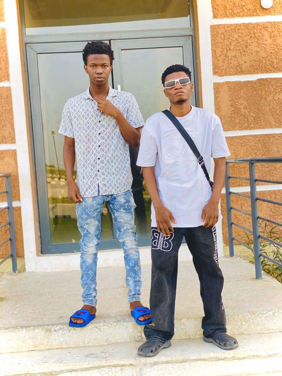T_chewm's tweet photo. @Jonank13 We're still on road 🛣️
Thank God for growth 🪴 ...
#NBADREAM #NOTHINGCHANGED https://t.co/wrpctXgKQr