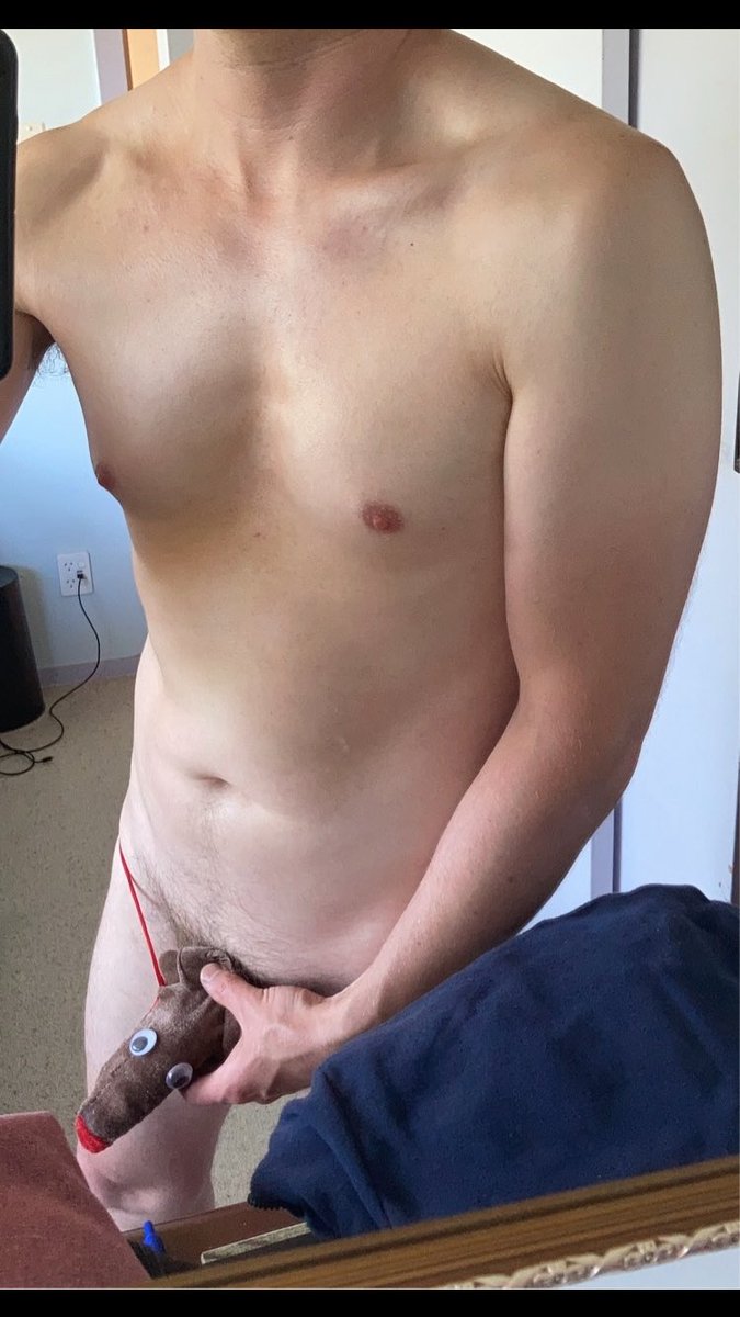 SJ22659's tweet photo. Time to get into the Xmas spirit. Anyone keen to unwrap me? 😜🎁
#nsfw https://t.co/sWniVBJv9D