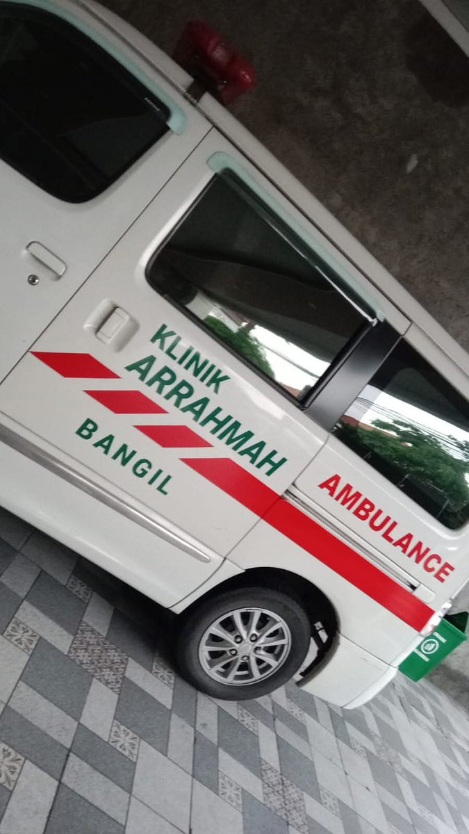 Mohon bantuannya,
klinik ar rahma Bangil,
kehilangan 🚑
Daihatsu Luxio, warna putih, Nopol B 1537 TIX. Di bagian samping sisi kanan dan kiri ada tulisan "KLINIK AR-RAHMAH" warna hijau.
Jika melihat atau mengetahui keberadaan mobil   SS 031-99000000 / WA SS di 08553010055.