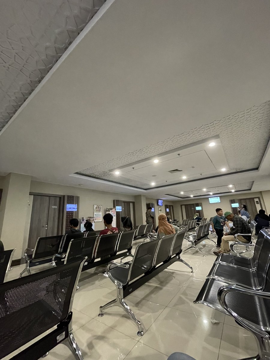 luynff's tweet photo. Setelah ini, apakah menyerah?! https://t.co/VsJEtS05YK