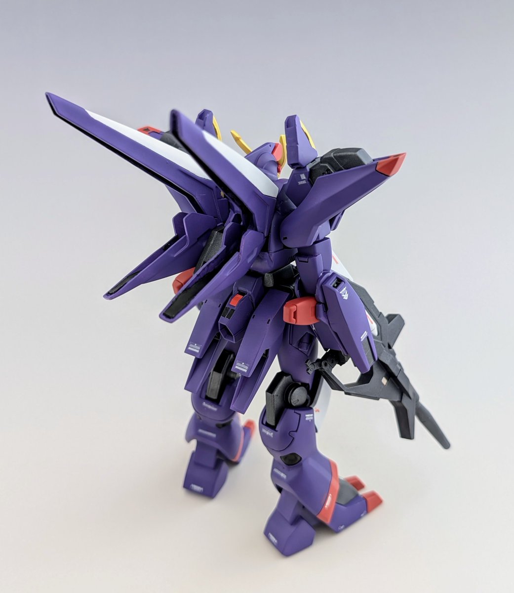sui4121's tweet photo. SDガンダム GGENERATIONシリーズのゲームオリジナル機体である『ザンスパイン』を1/100スケールで作成しました！

ザンスカール版V2ガンダムともいえるMSなのでV2好きとしてはいつか作りたいと思ってました！ https://t.co/vWJVZhplJT