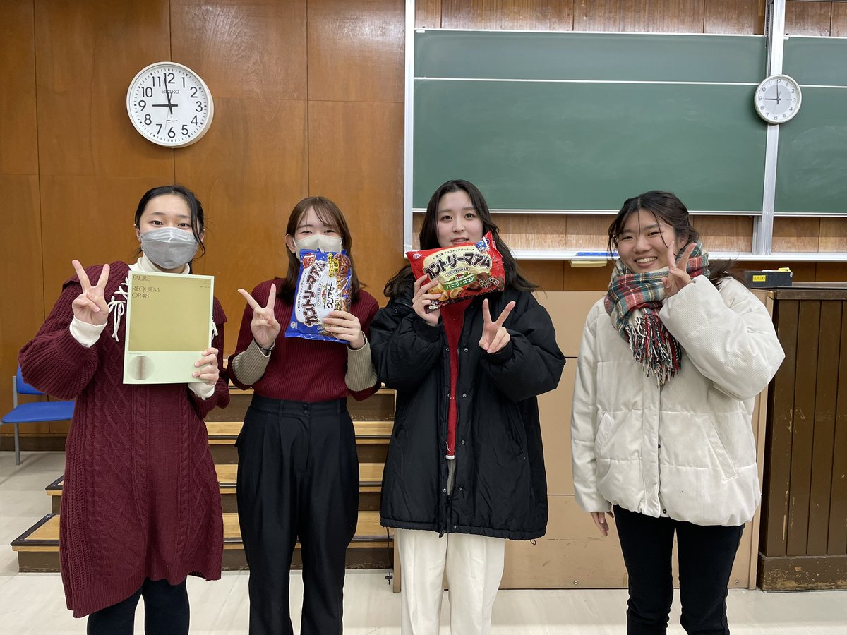 「クリスマス🎄遊ぼうよー」
「無理ぃ」
「クリスマスイブ🎄は､､､？？」
「無理ぃ」
「じゃあ、クリスマスイブイブ🎄は､､､？？」
「OK d(^_^o)」
「やったーー！！一緒にあそぼーー」

というわけでイブイブの予定は練習でした(°▽°)

#HAPPYHOLIDAYS