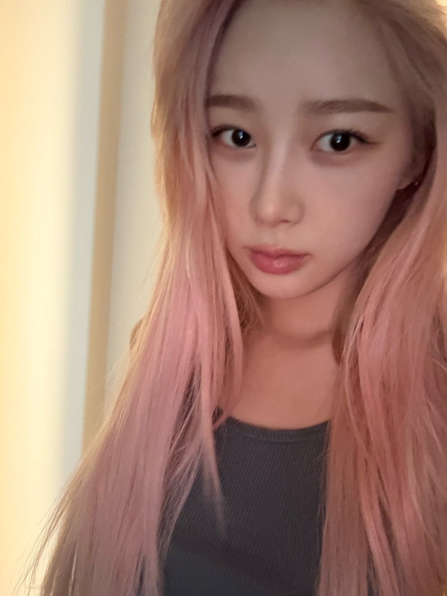 gisellespics's tweet photo. GISELLE WTF?? https://t.co/hKnflgpcPI