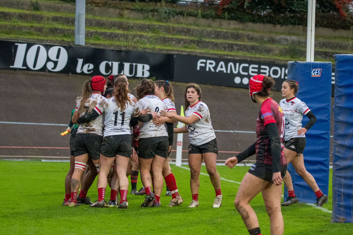 Résultat du week-end ⚡

Notre équipe Élite clôture son année 2024 par une défaite 18-7 face à Lille. Place désormais au repos afin de revenir en force pour démarrer 2025 de la meilleure des manières !