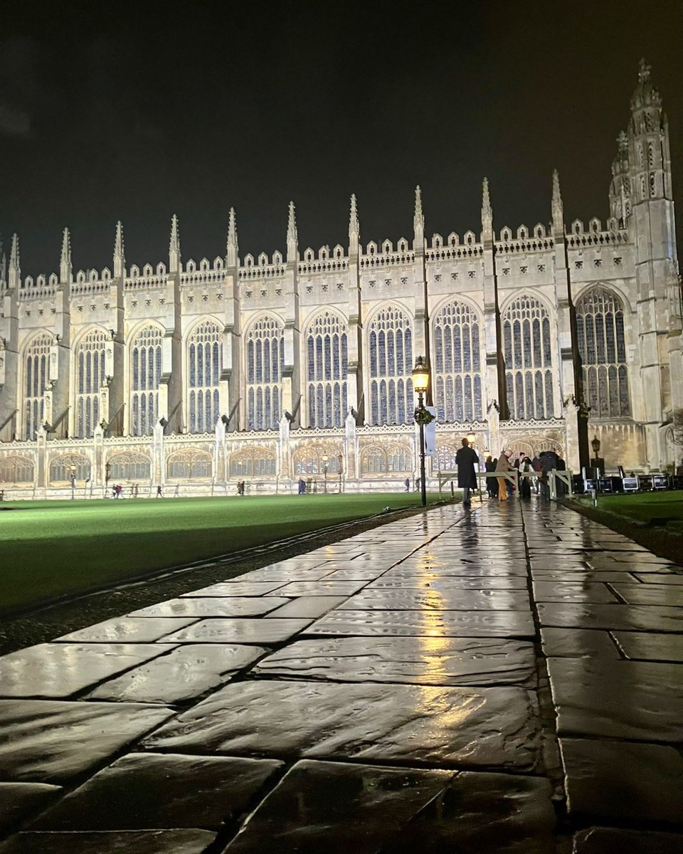 King's College, Cambridge tweet media