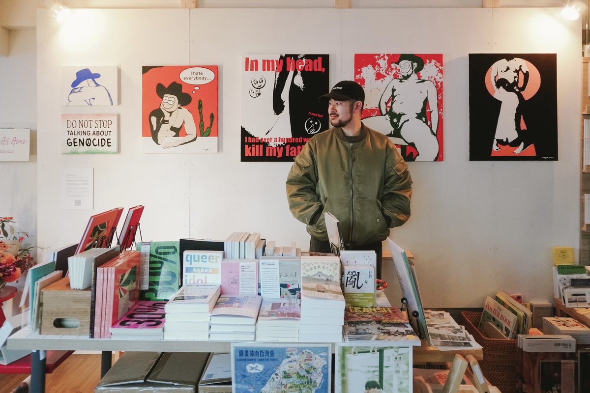 ryu_beard's tweet photo. 7日間の展示が無事に終了しました。
お越し下さった皆様本当にありがとうございました！

今回初めて自分自身の内面や過去の記憶を曝け出してみた作品展示でしたが、様々な感想を頂けてやって良かったなと素直に感じています。この展示を終えた事で、更に新しい表現やステップにトライ出来そうです☻ https://t.co/Drfe1ccukF