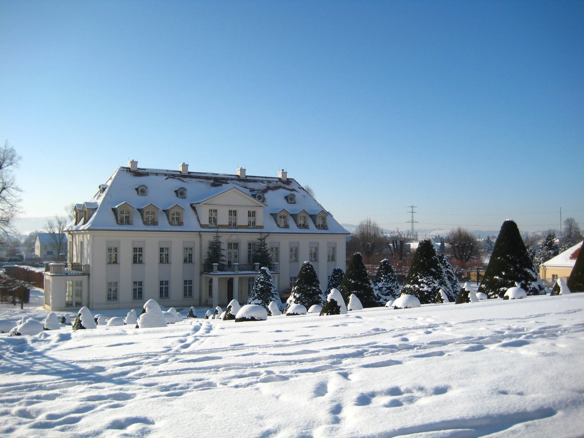 MMF_Radebeul's tweet photo. 🎄 Frohe Weihnachten und ein erfolgreiches neues Jahr! Danke für die tolle Zusammenarbeit – auf viele weitere Erfolge in 2025!
Ihr Team von MMF

Merry Christmas &amp; Happy New Year! Thanks for the great partnership – looking forward to even more success in 2025!
Your team at MMF https://t.co/pqDpe0kUIT