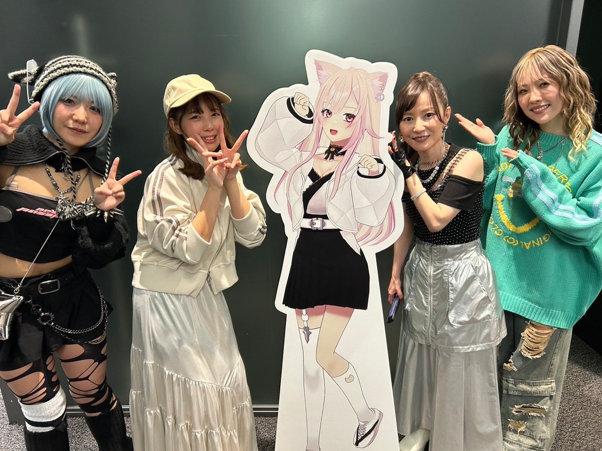 taru153's tweet photo. #BPL_LIVE #BPLS4
お写真たくさん撮ってもらいましたわ〜い!
選手の皆様も出演者の皆様もみんなすごすぎてたくさん刺激になりました🦭もっとがんばらなきゃ〜!!
ボーカルオーディションのみんなともやっと会えて嬉しかったです!ぽめさんにも会いたいしまた出たい!! https://t.co/nmH7f056db