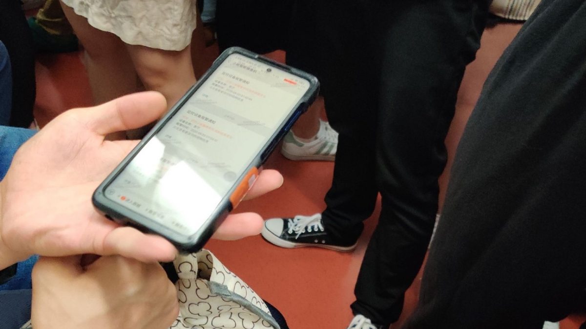 BusIndignado's tweet photo. Si vas a pasar tanto tiempo en un bus o en el metro al menos lee un libro o algo, aquí tienes cientos de libros gratis 👇
https://t.co/dhys4jFuou https://t.co/3rq2mKxcsI