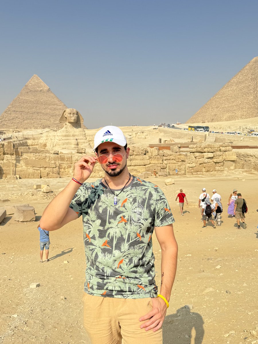 AdrinMorales's tweet photo. 🇪🇬📸 https://t.co/h1I6IJqe9C