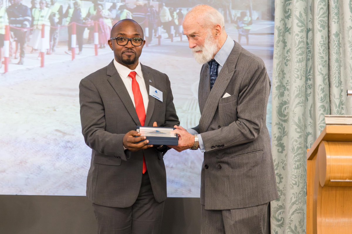 amend_tz's tweet photo. Mnamo tarehe 10 Disemba 2024, shirika la Amend lilipokea tuzo mbili za Prince Michael International Road Safety (PMIRSA) na Premier Award 2024 kutoka kwa Mwana Mfalme Michael wa Kent, Uingereza. 

#FIAFOUNDATION #FIAF #AFD #WorldBank #World #EIB #ITF https://t.co/PuDwRuI4N2