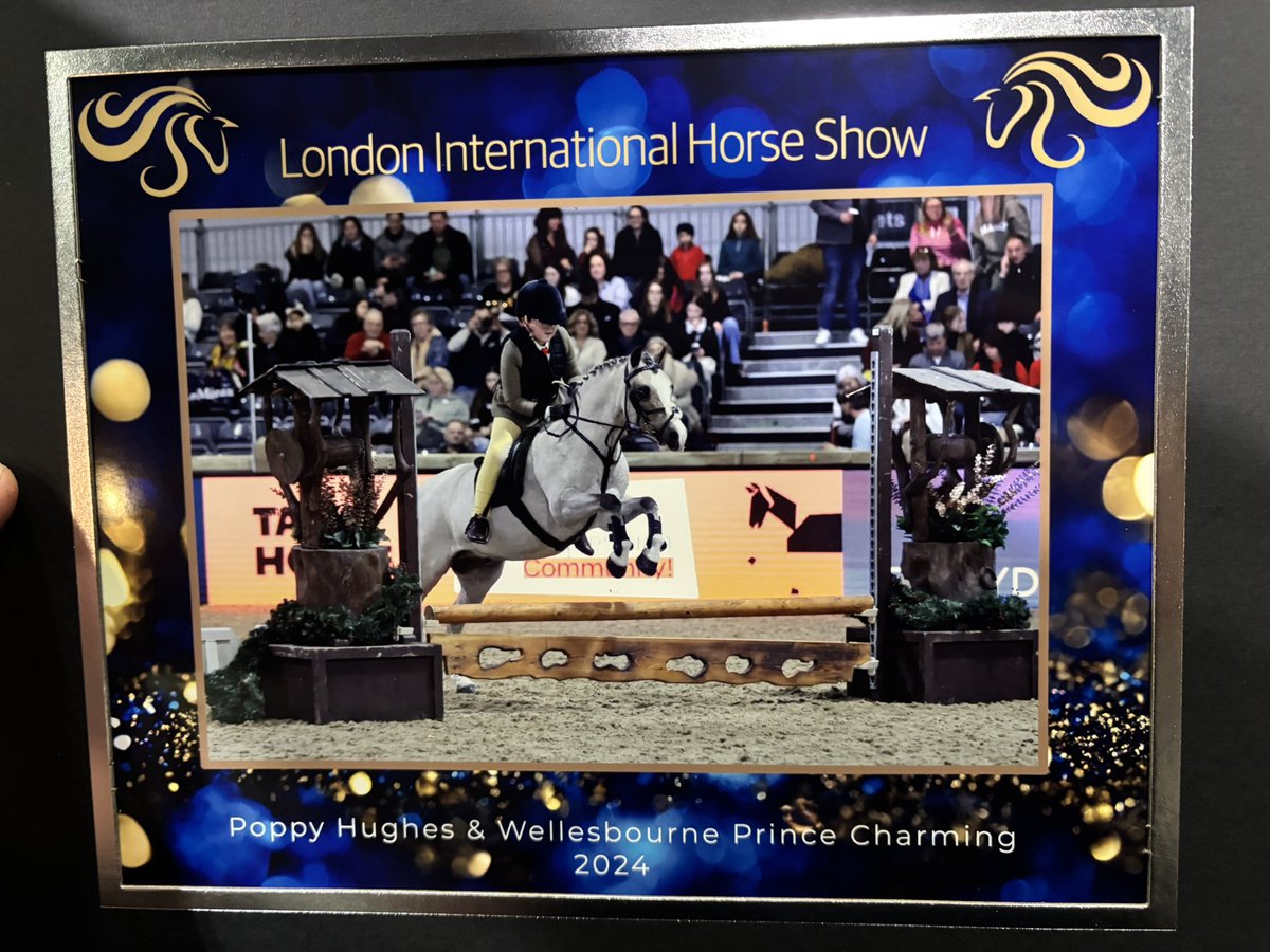 What a way to end the season <a href="/LondonHorseShow/">The London International Horse Show</a>

3 ponies competing and 3 top 10 placings for Daisy and Poppy

<a href="/PencoedComp/">Pencoed Comp</a>Head @PencoedComp