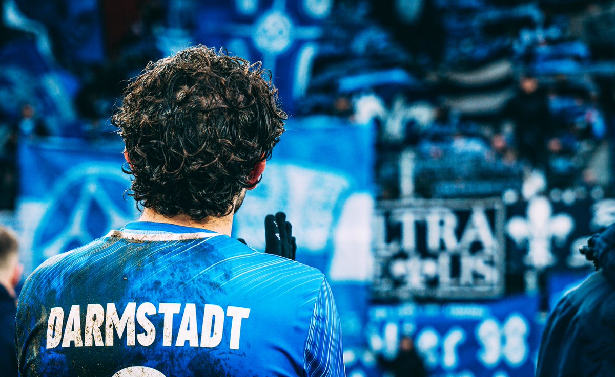 sv98's tweet photo. Der #sv98 hat das Fußballjahr 2024 ohne weitere Punkte beendet. Bei #SSVSVD verloren die #Lilien erstmals seit Ende September wieder ein Ligaspiel. Welche Gründe gab's dafür? Und warum kann der SVD dennoch optimistisch in die Zukunft blicken?
Die Analyse: https://t.co/6ou4wLYIhR https://t.co/XHw69cpCEN
