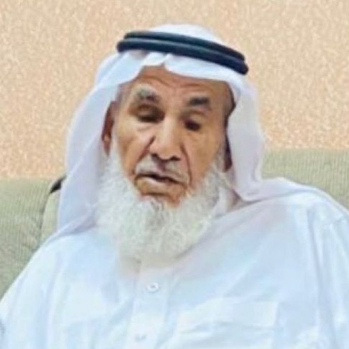 ببالغ الأسى والحزن أنعى والدي وشقيق والدتي المرحوم #حاتم_بن_ربيع_ال_نمشان_ال_منصور  رحمه الله تعالى واسكنه فسيح جناته انا لله وانا اليه راجعون