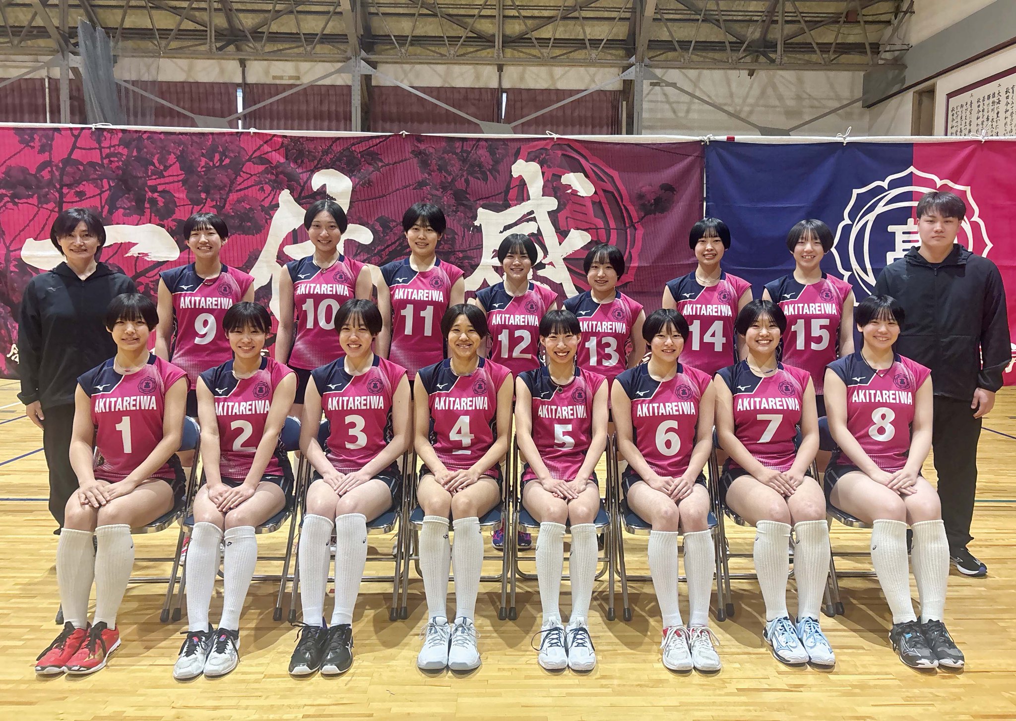 GfeeYQqasAAm9E3.jpg:large