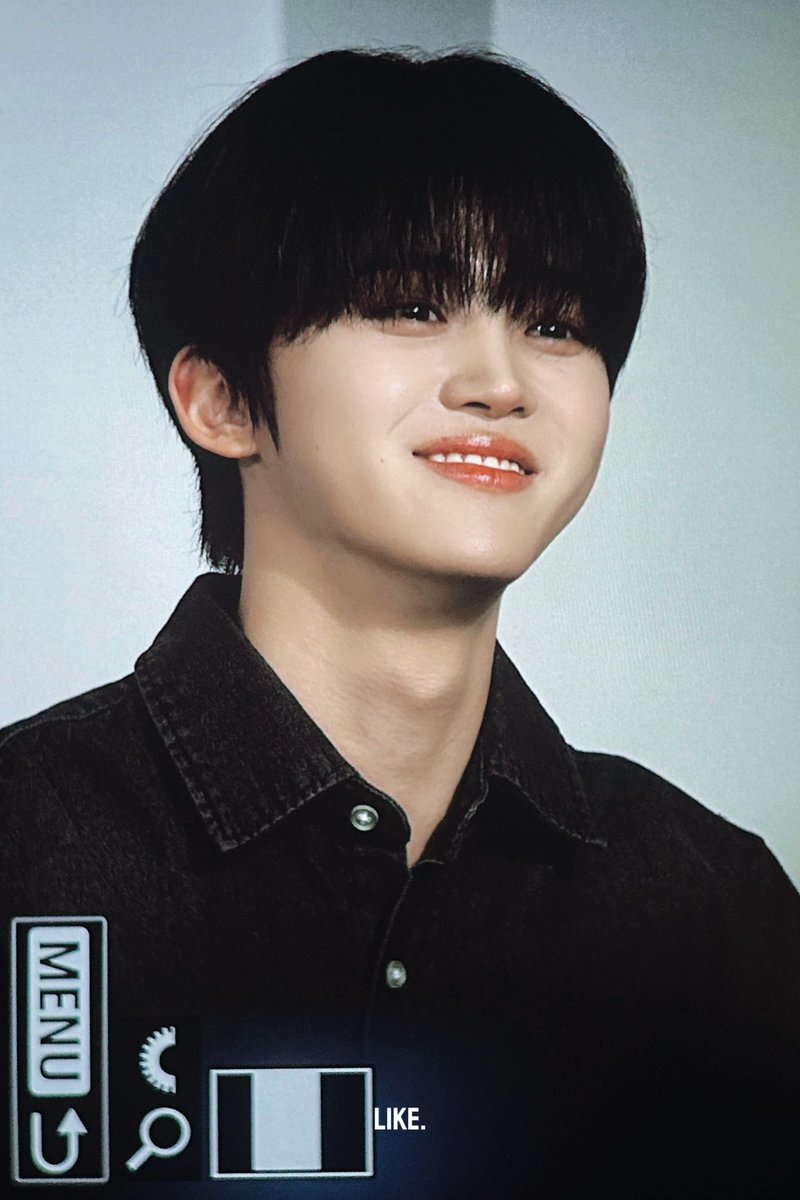 241223 멧챠 갓고이ㅣ🖤
#루네이트 #LUN8 #도현 #DOHYUN