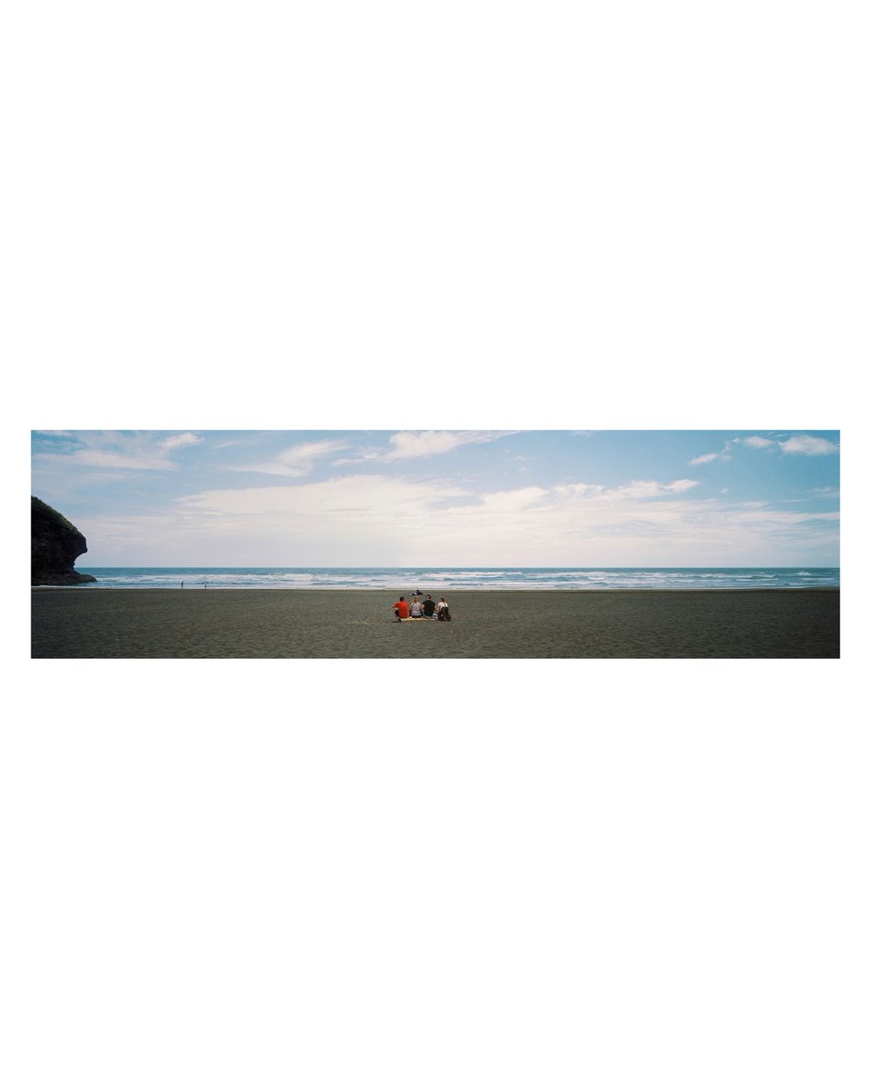 ksaweryoroczko's tweet photo. Beach I, 6x17, 6x9
#analogphotography #filmphotography #analogfilm #kodakgold200
#analogcamera #newzealand #6x17 #nobledesign #fujigw690iii #6x9 #auckland @kodak @fujifilm_ch
Developing and scanning at @theblackandwhitebox https://t.co/q5GEvbsRvm