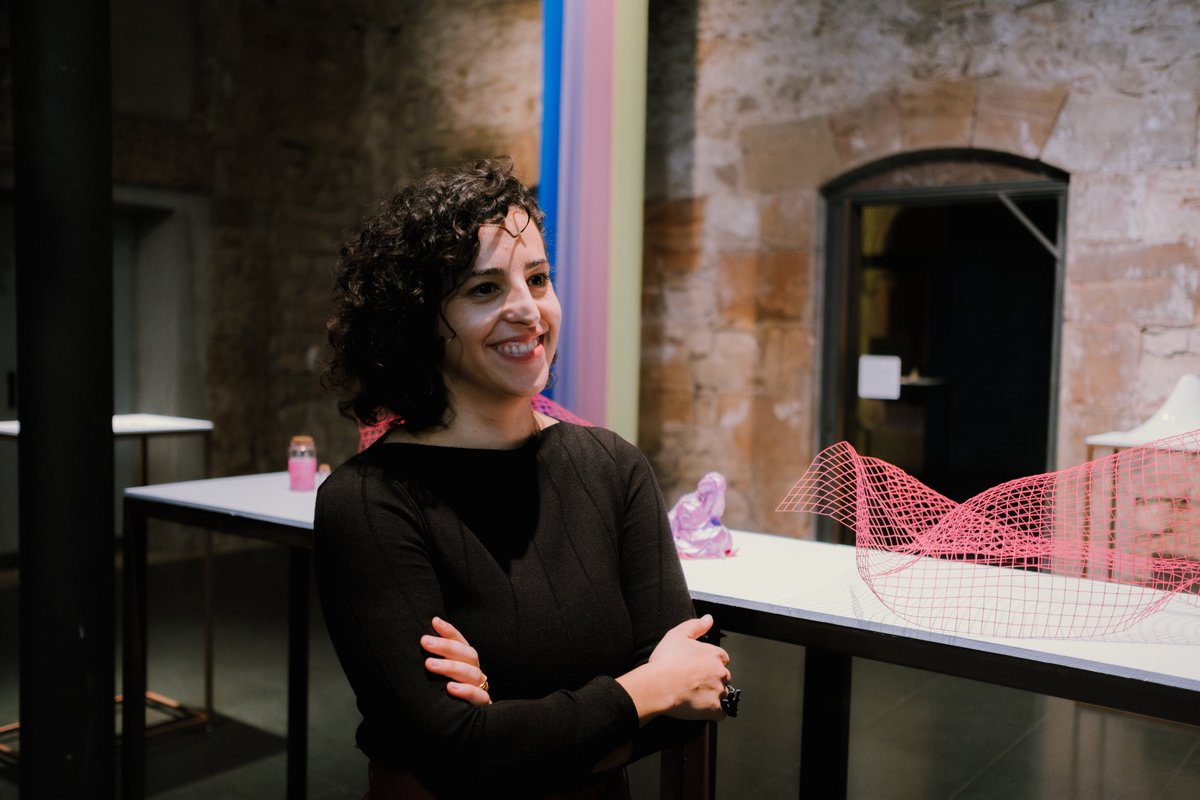 Ultims dies per veure la expo ORIENTAR-SE EN LA FOSCOR MÉS ABSOLUTA, de l'artista Núria Nia: 
24/12 - de 9.30 a 13.30h
27/12 - de 9.30 a 21.30h
al hall d'Acadèmia
📷@irenemtphotopgraphy