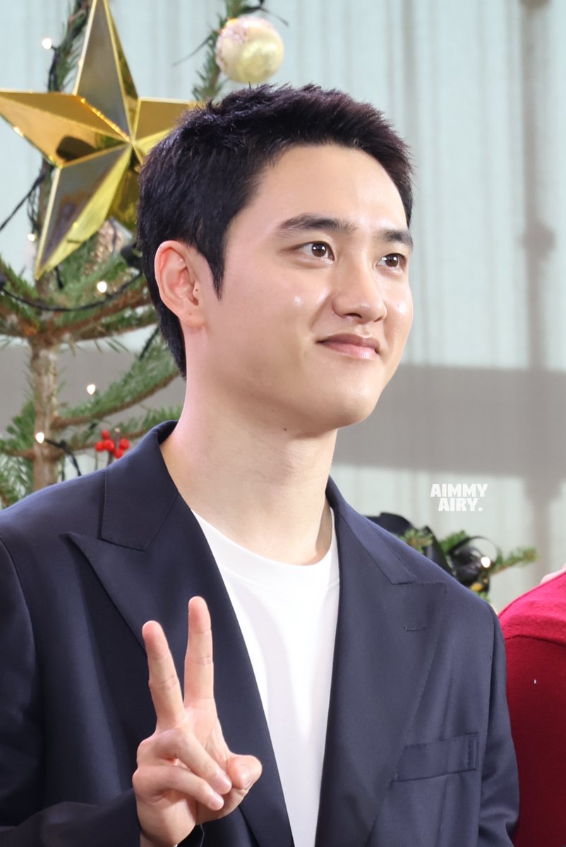 aimmyairy's tweet photo. สดใสที่สุดในโลกเลย🥹🤲🏻💖

#경수 #디오 #도경수 #KYUNGSOO #DO #Dohkyungsoo 
#สยามพารากอนมีคยองซูนะ #SiamParagonFirstXmaswithKyungSoo #SiamParagonxDohKyungSoo https://t.co/tfemoybefS