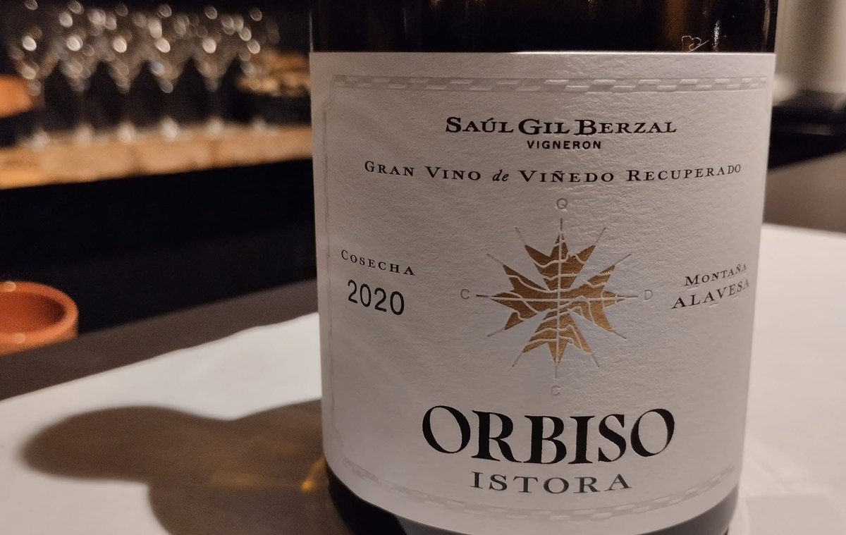 Aitor Buendía (@aitorbuendia) on Twitter photo ‼️<a href="/BodegaGilBerzal/">Bodega Gil Berzal</a> se desvincula de la DOC <a href="/RiojaWine_ES/">Rioja Wine España</a> “La desvinculación abre nuevas oportunidades para permitiéndonos desarrollar nuestro proyecto con mayor enfoque y vigor".
🎙Lo contaremos este fin de semana con <a href="/LaRutaSlow/">La Ruta Slow</a> en <a href="/radio_vitoria/">Radio Vitoria</a> y <a href="/radioeuskadi/">Radio Euskadi</a> con <a href="/jijunguitu/">Jose Ignacio Junguitu</a> ‼️<a href="/BodegaGilBerzal/">Bodega Gil Berzal</a> se desvincula de la DOC <a href="/RiojaWine_ES/">Rioja Wine España</a> “La desvinculación abre nuevas oportunidades para permitiéndonos desarrollar nuestro proyecto con mayor enfoque y vigor".
🎙Lo contaremos este fin de semana con <a href="/LaRutaSlow/">La Ruta Slow</a> en <a href="/radio_vitoria/">Radio Vitoria</a> y <a href="/radioeuskadi/">Radio Euskadi</a> con <a href="/jijunguitu/">Jose Ignacio Junguitu</a>