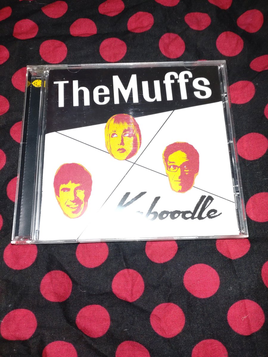 cIbEsZpennrq9Ue's tweet image. 今晩の2枚💿😀✌🏻🎶
皆様、お疲れ様でした‼️🙇🏻😊
明日も晴れる☀️けど、
風は冷たく乾燥するそうです！🌬️🥶
明日はこのライブに行って来ます❕😄✊🏻🎵
ヨロシクです❗😁👍🏻✨
#THEMUFFS
#Kaboodle
#LETSGOS
#KILLBYPOP
#LETSGO！PIGGY！ラミー！
#下北沢CLUBQUE