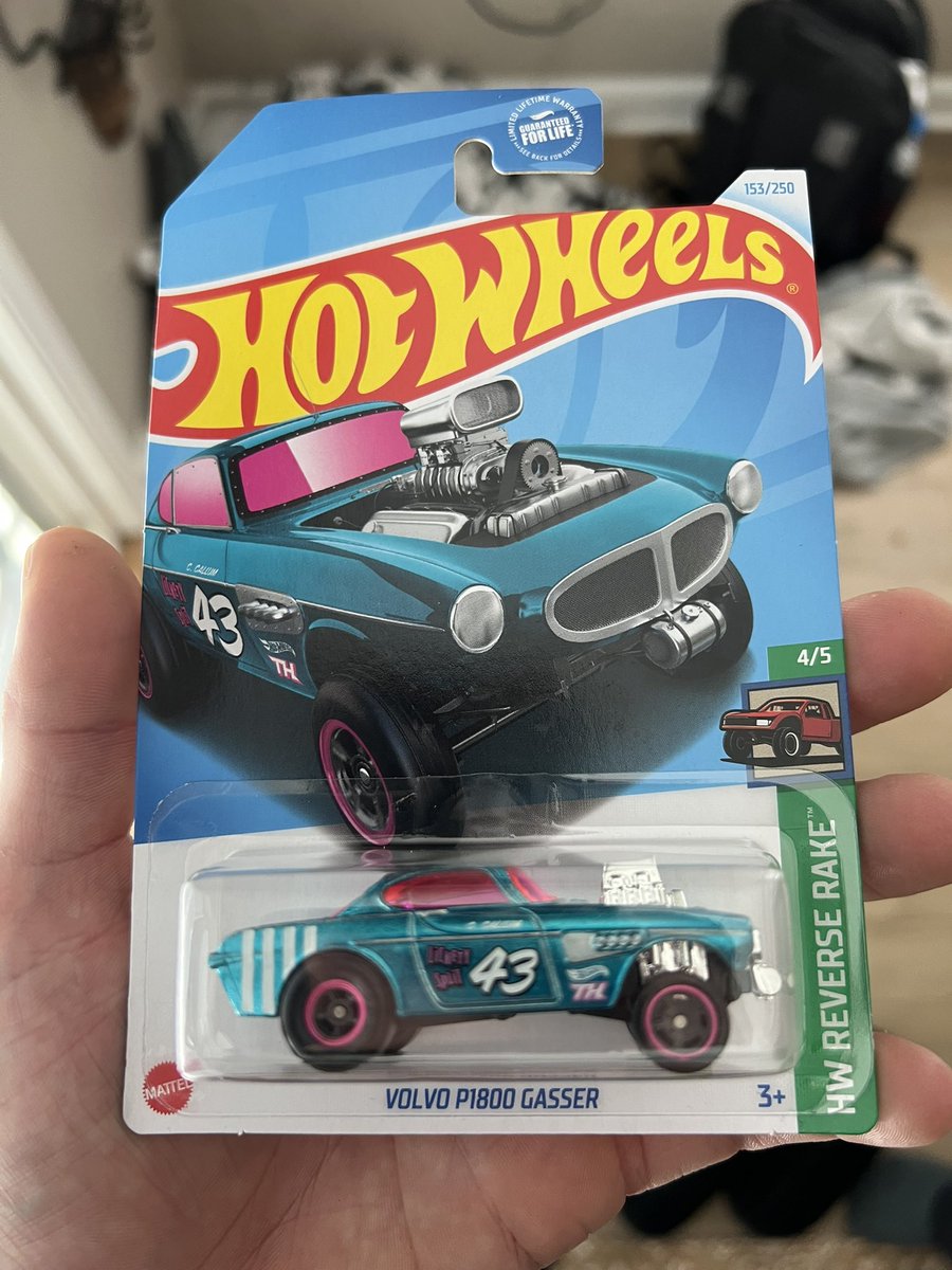hotcreamss's tweet photo. i mean come on- it's pretty fuckin dope. (it's permanent to my collection meaning it will not be sold or traded. ever.) without a doubt it's my favorite car and core memory 🫶🏼 https://t.co/3aZSjd5Zom