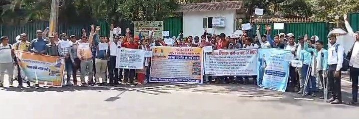 <a href="/mpbreakingnews/">MP Breaking News</a> #MPTET_2018 के 
शेष रहें 8172 पदों पर तीसरी काउंसिलिंग करो सरकार 
वरना प्रदेश स्तरीय उग्र प्रदर्शन होगा इस बार !✊✊✊
#पदवृद्धि_तृतीय_काउंसलिंग 
#मध्यप्रदेश_शिक्षक_भर्ती2018_पूर्ण_करो 
<a href="/CMMadhyaPradesh/">Chief Minister, MP</a>
<a href="/DrMohanYadav51/">Dr Mohan Yadav</a>
<a href="/udaypratapmp/">Uday Pratap Singh</a>
<a href="/UmangSinghar/">Umang Singhar</a>
<a href="/jitupatwari/">Jitendra (Jitu) Patwari</a>
<a href="/JituP_office/">Jitu Patwari Office</a>