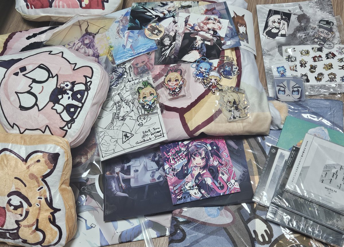 P07470815's tweet photo. 🥰😵😇 https://t.co/bl7oDVg0mf