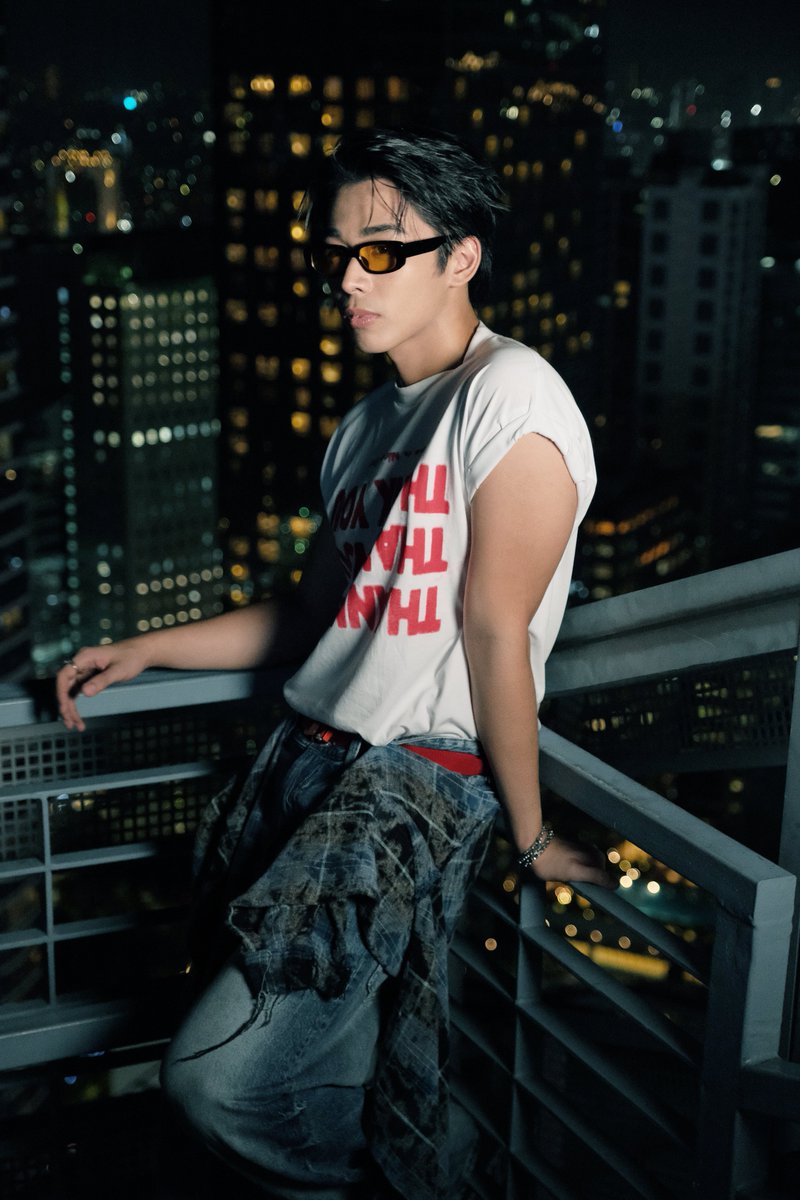 bgyo_ph's tweet photo. #BGYO | #BGYO_AnditoLang Concept Photos 
[#BGYO_Gelo] (1/2)

Nabibighani lagi sa’yong mga ngiti, Kap @BGYO_Gelo 🥹🌹

Watch the Official Video: 🎥 https://t.co/RhNWCb1oQ1
Stream here: 🎧 https://t.co/c7tKoEeTih

📸: Monique Cervantes of Inside Job Studios & Ace Jimenez 

@StarMusicPH
#StarMusicPH