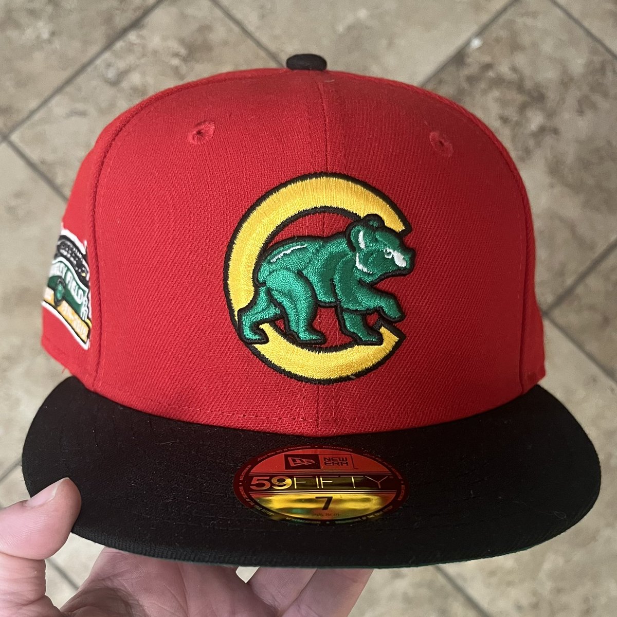 jaylaw22's tweet photo. 357/366
#fittedroyalty #teamfitted #neweracap #59fifty #flyyourownflag #committedtothefitted #ladiesrockfitteds #hypebeastkc #hotd #hatoftheday #fotd #uhc18 #goodgreen #hatclub #chicagocubs #crosscheck #kicksandfits #kicksandfitteds #kicksandcaps #jordans #toro4s #jordan4s https://t.co/IwTe8zJPf1