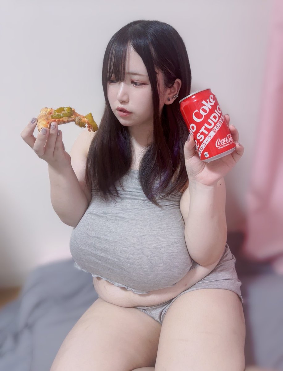 negitoromaru_u's tweet photo. 🍕 https://t.co/An2LqneF8u