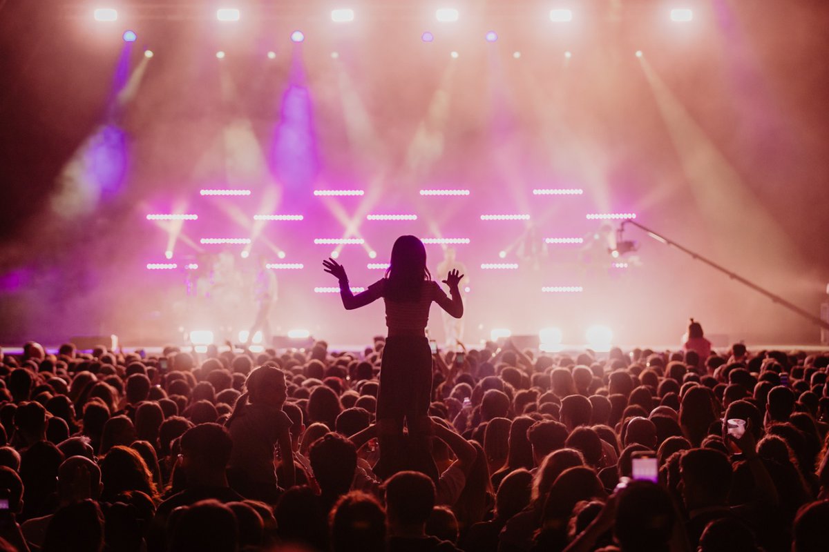 🌞<a href="/som3cat/">3Cat</a> emetrà a la nit de Nadal el doble concert de <a href="/thetyets/">The Tyets ☕️ CAFÈ PELS MÉS CAFETEROS</a> al Sant Jordi Club, celebrat el passat 15 i 16 de novembre.
enderrock.cat/noticia/28997/…