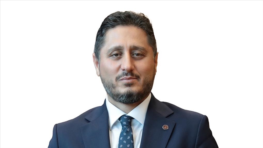 aa_finans's tweet photo. 📝MKK, 2025'te yeni uluslararası işbirlikleri ve teknolojik dönüşümleri hayata geçirecek
🎙️ Merkezi Kayıt Kuruluşu Genel Müdürü Ekrem Arıkan:
👉 "Türk Devletler Teşkilatı bünyesinde ve gelişmekte olan yakın coğrafyamızdaki ülkelere yönelik entegrasyon ve altyapı geliştirme çalışmalarında yeni ve önemli projelerimiz var"
👉 "Kuracağımız Kripto Varlıklar Merkezi Kayıt Sistemi hizmetimize dair gerekli altyapı için hazırlıklarımızı ilgili paydaşlarımızla koordineli olarak yürütüyoruz"

https://t.co/9sbG9xADwE