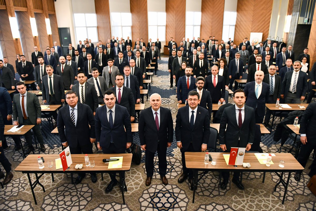 tarimkredi's tweet photo. Tarım Kredi Kooperatifleri “Denetim Grubu Değerlendirme Toplantısı” Genel Müdür Hüseyin Aydın’ın katılımıyla Ankara’da düzenlendi. Toplantıda, yürütülen faaliyetler hakkında değerlendirmelerde bulunuldu. https://t.co/67kFLdDMhY