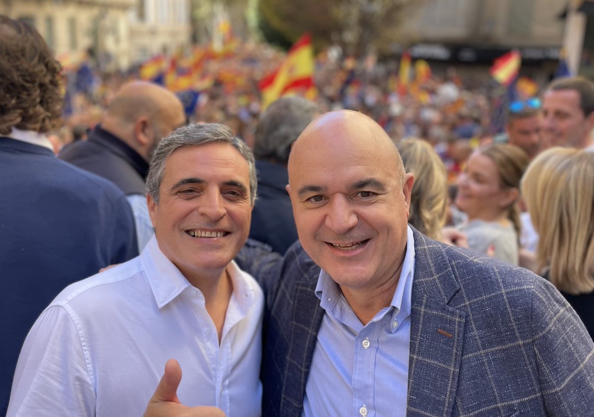 PPEivissa's tweet photo. Hacemos política para mejorar la vida de los ibicencos

Hoy gana la verdad y ponemos fin a cuatro años de una política sucia, en la que no creemos y en la que no nos encontrarán

No se puede ganar en los juzgados lo que se pierde en las urnas

💪 A seguir, president @vmaritorres https://t.co/lmwFyoDB0S