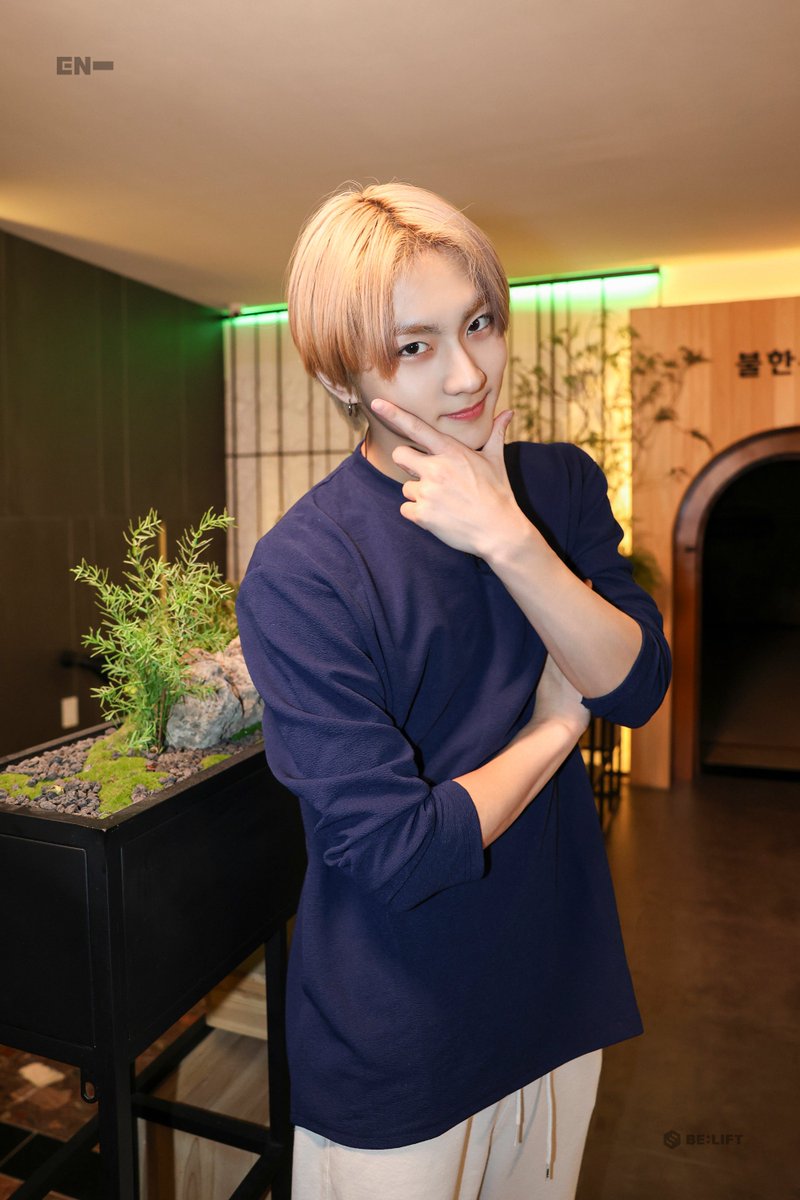 (2/8)

<a href="/ENHYPEN_members/">ENHYPEN</a> <a href="/ENHYPEN/">ENHYPEN OFFICIAL</a> #ENHYPEN #엔하이픈 #JUNGWON #정원