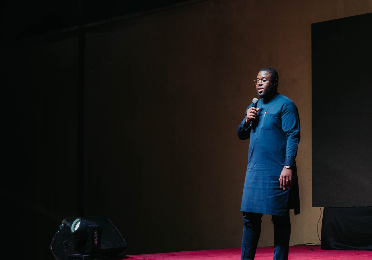 BabaAgba_'s tweet image. I had the privilege of representing the Minister at the opening of the Zuma Int. Film Fest and performing the Light Up at Jabi Lake Mall, marking the start of Christmas. 

It was a delight to meet so many talented filmmakers and reconnect with old friends.

#fmactce #film #zuma